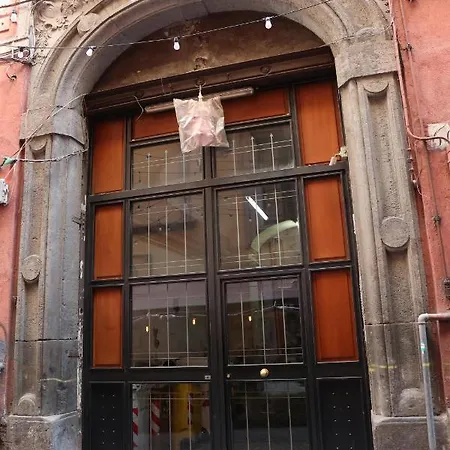 Mida's Boutique Casa de hóspedes 4*